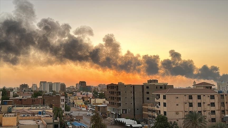 الجيش وافق مبدئيا على المشاركة في مباحثات بجوبا لتمديد الهدنة 72 ساعة إضافية، فيما تلتزم قوات "الدعم السريع" الصمت حيال المبادرة - ايه ايه