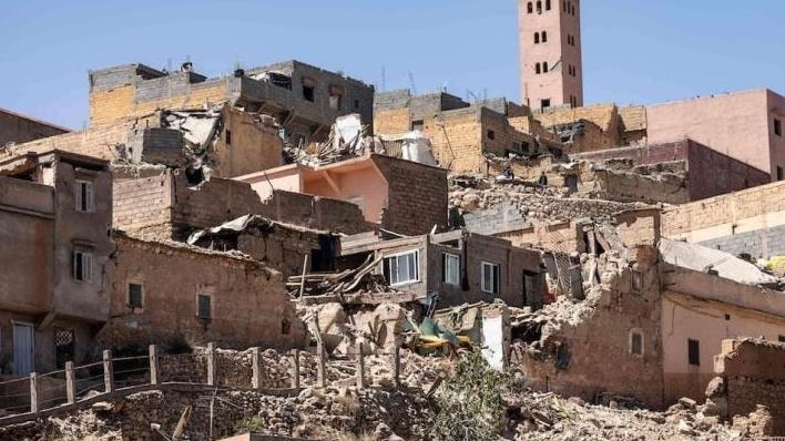 سكان قرية "مولاي إبراهيم"، جنوب وسط المغرب ودعوا ضحاياهم جراء الزلزال في مشاهد مؤثرة، حسب مراسل الأناضول