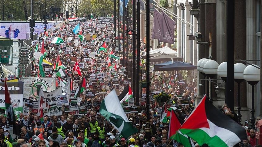 مظاهرة لنصرة الشهعب الفلسطيني في لندن يوم ٢١ اكتوبر - ايه ايه